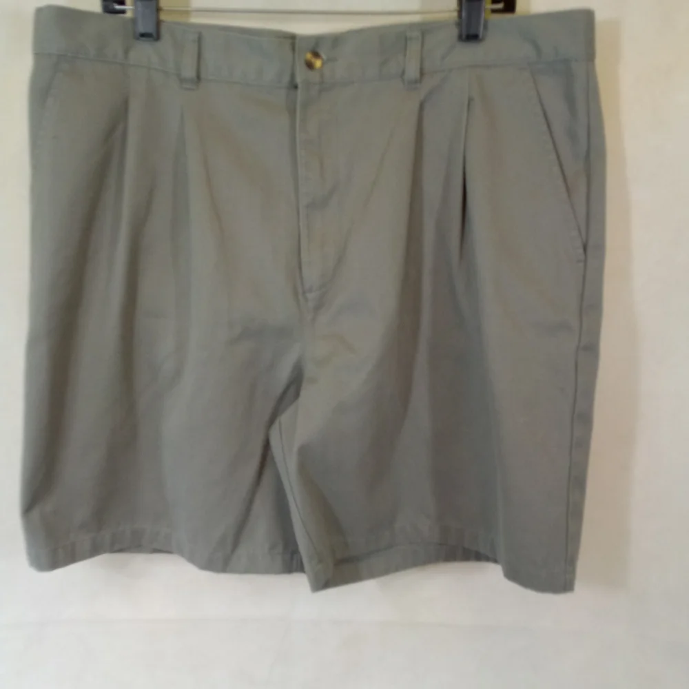 Mens Puritan Light Green Pleated Front Shorts 38 - Picture 1 of 4